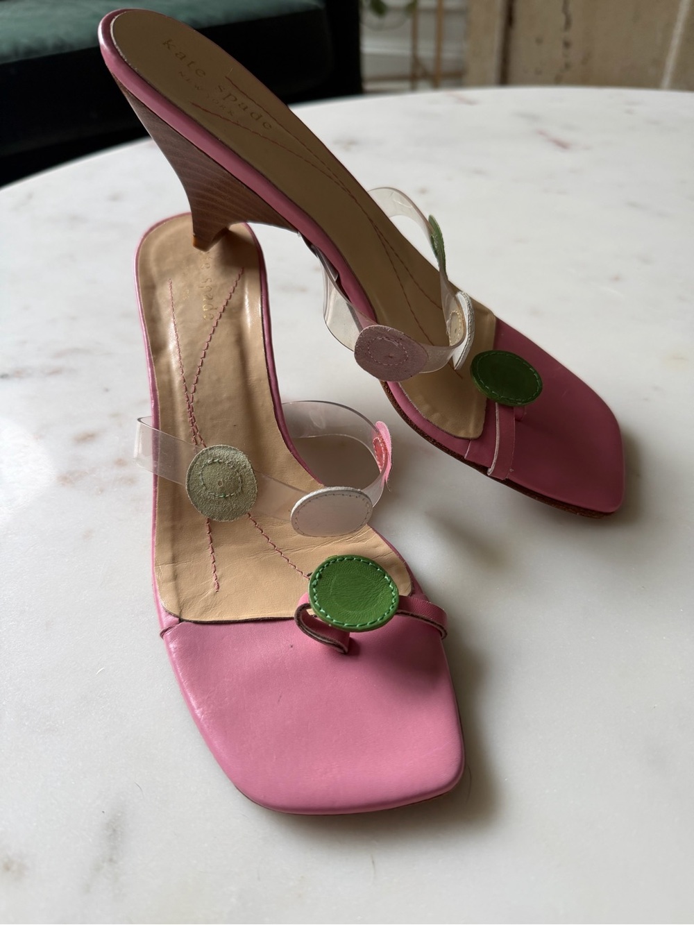 Kate Spade New York Pink Leather Polka Dot Wedge Thong Sandal Size 6 - Picture 2 of 11
